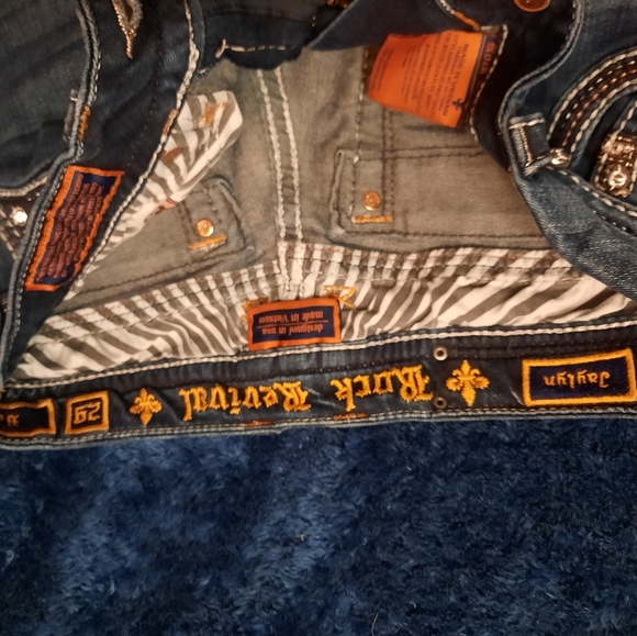 Rock Revival Jeans - Picture 11 of 11
